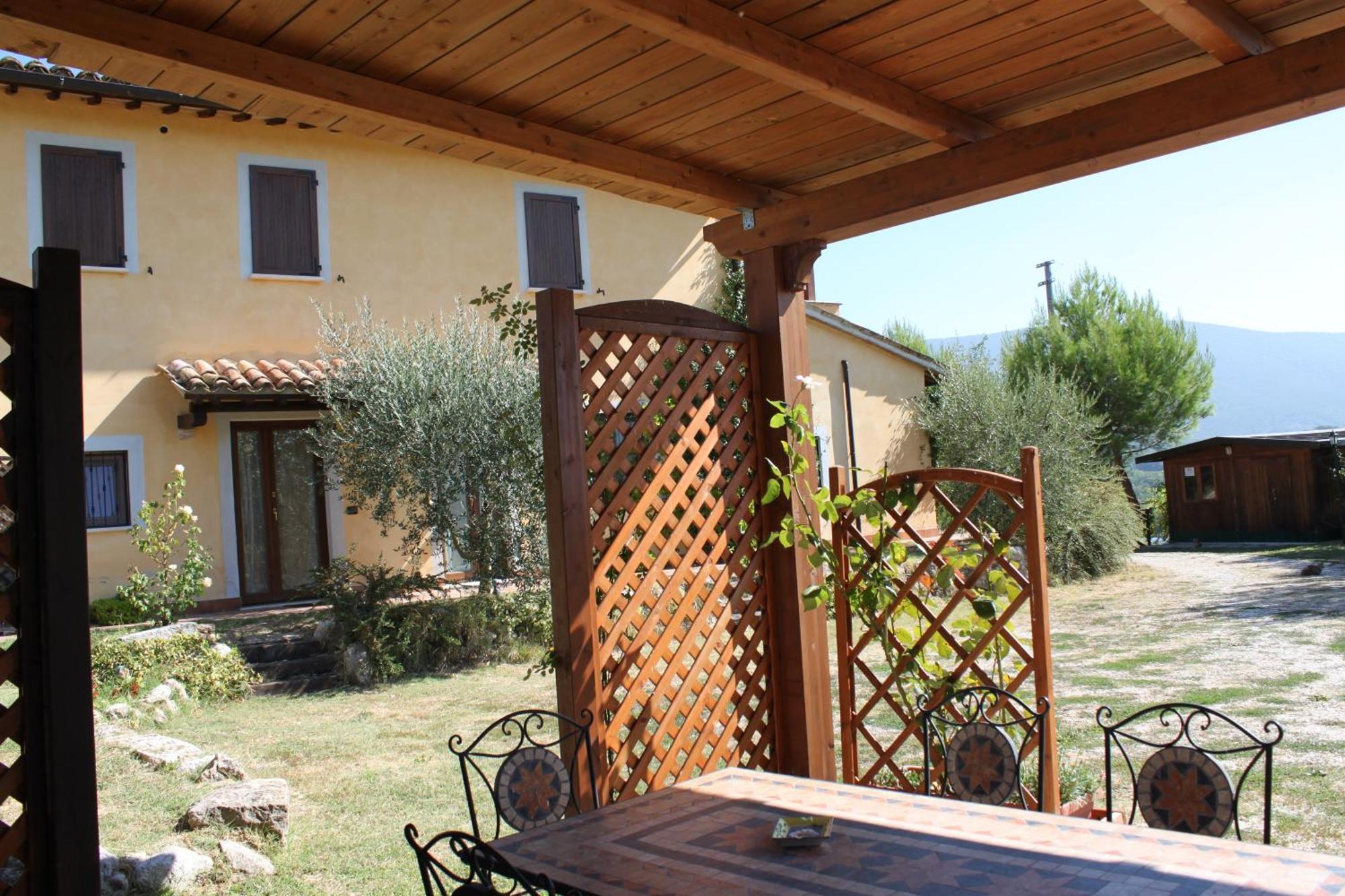 Villa La Casa Di Gelsomino Massa Martana Exterior foto